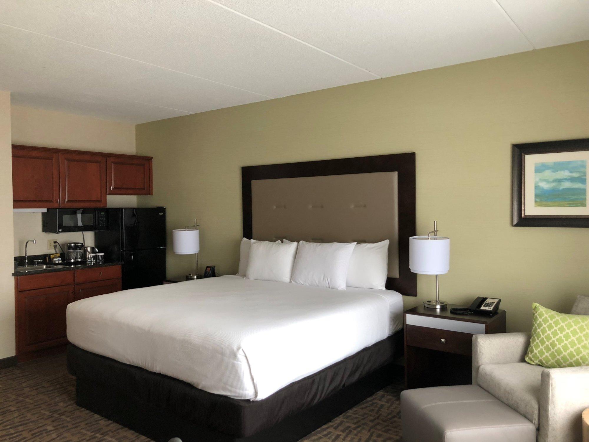 Wyndham Garden Downtown 3*
