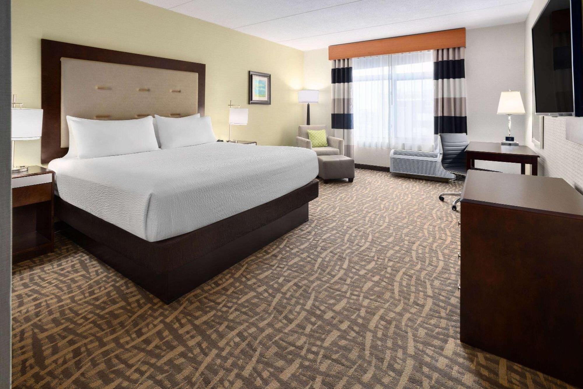 Hotel Wyndham Garden Downtown