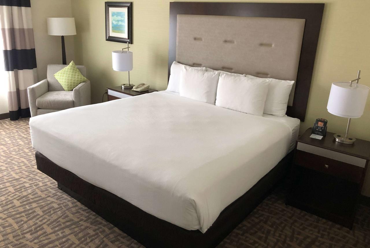 Wyndham Garden Downtown 3*
