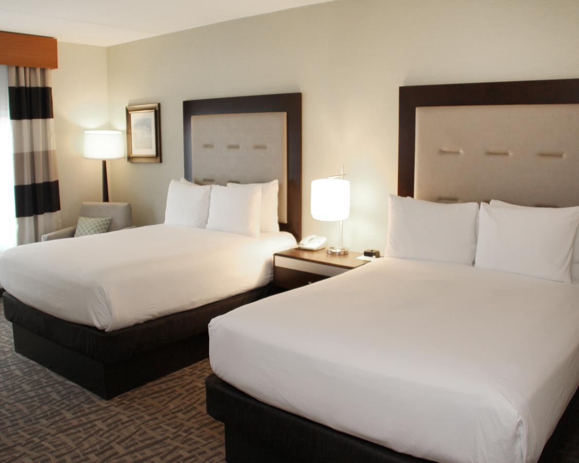Wyndham Garden Downtown 3*